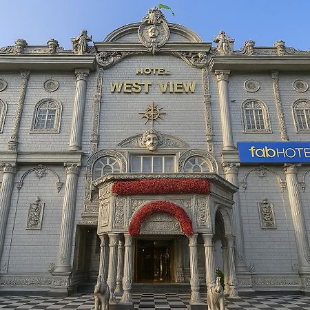 โอโย 10887 โฮเต็ล เวสต์ วิว Hotel กาเซียบัด ภายนอก รูปภาพ